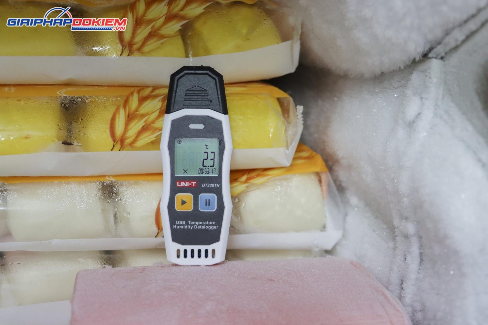 Bộ ghi dữ liệu nhiệt độ, độ ẩm UNI-T UT330THC 10 Bộ ghi dữ liệu nhiệt độ, độ ẩm UNI-T UT330THC