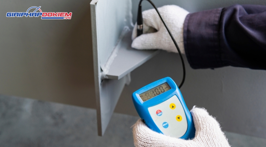 Máy Đo Độ Dày Lớp Phủ - Giải Pháp Kiểm Tra Độ Dày Sơn Mạ Chính Xác, Nhanh Chóng 14 Công dụng của máy đo độ dày lớp phủ trong quá trình sản xuất và kiểm tra chất lượng sản phẩm