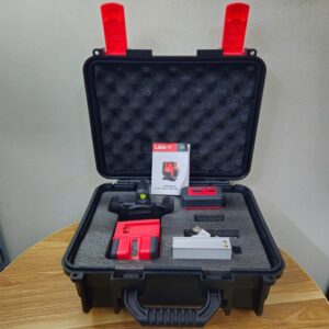 Máy cân mực Uni-T LM585LD (8 tia xanh)