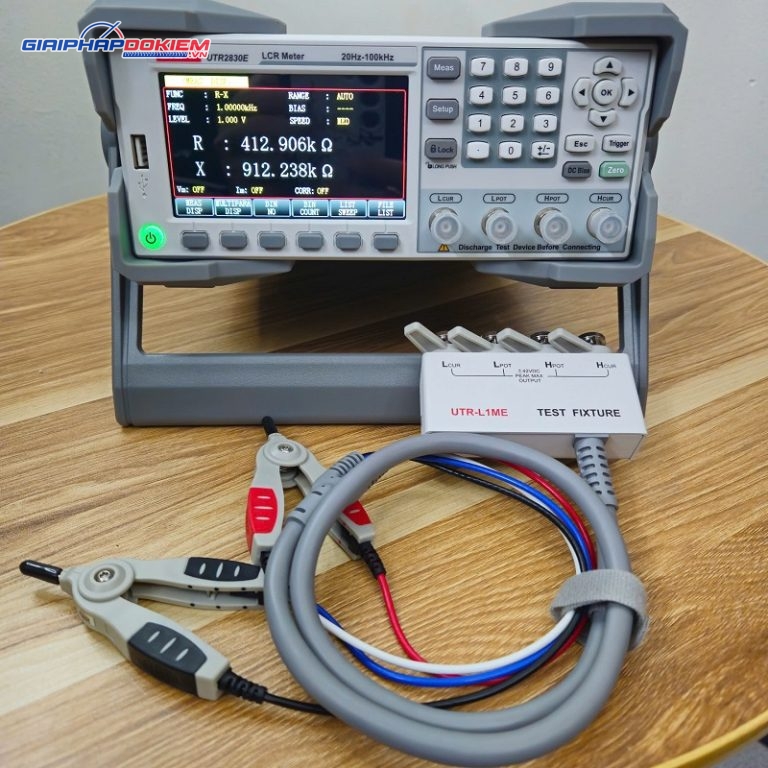 Máy đo LCR để bàn Uni-T UTR2830E (100kHz) 3 Máy đo LCR để bàn Uni-T UTR2830E (100kHz)