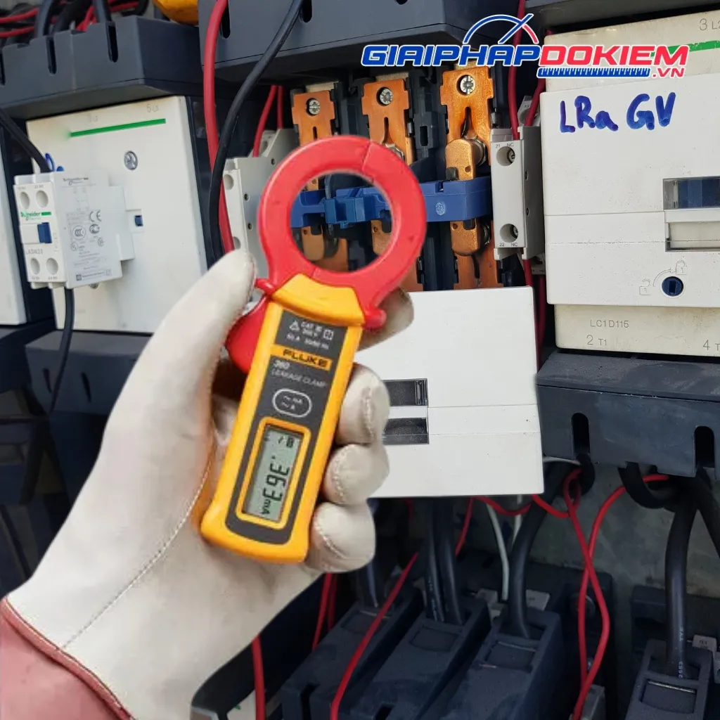 Ampe kìm Fluke