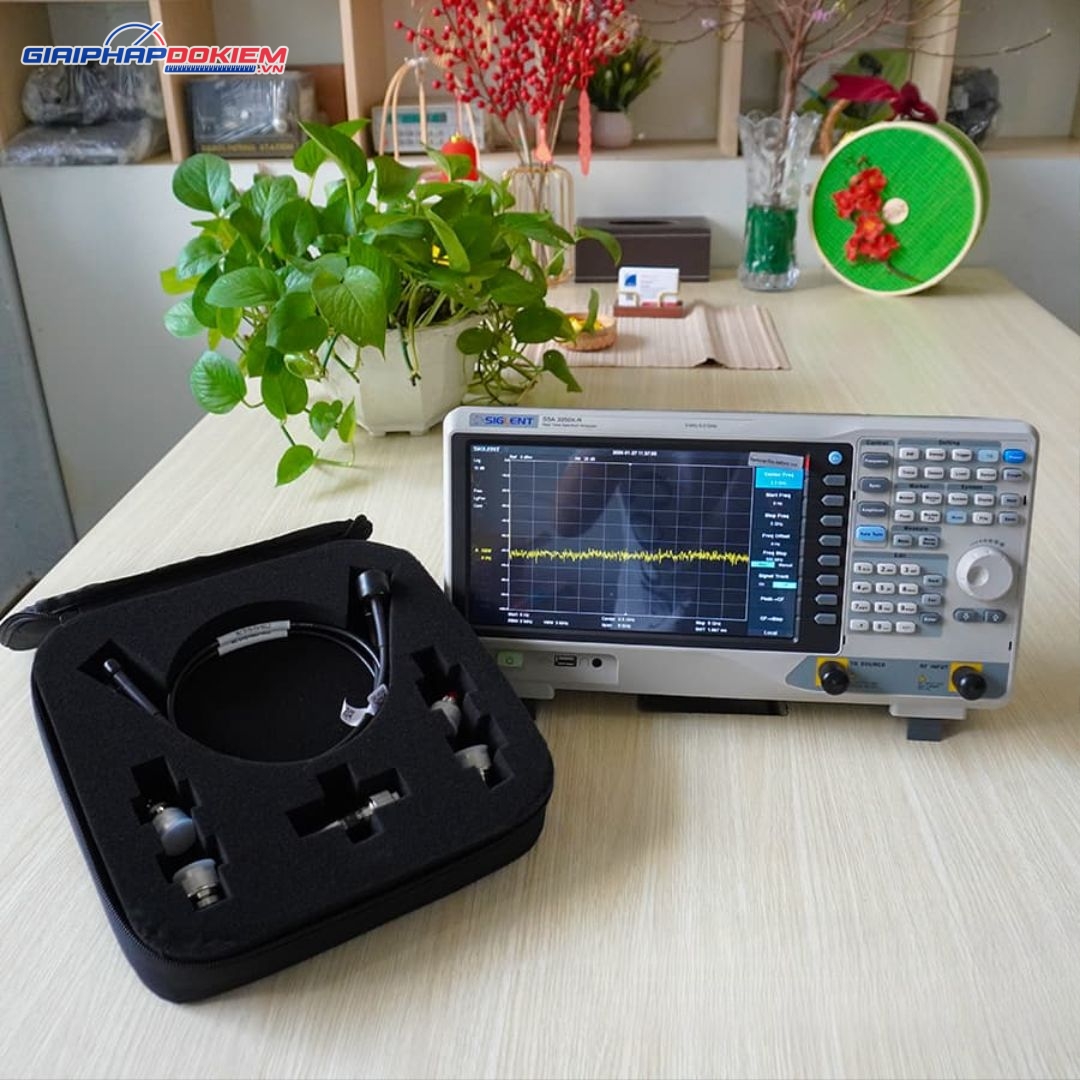 Bộ phụ kiện cho máy phân tích phổ Siglent UKitSSA3X 4 Bộ phụ kiện cho máy phân tích phổ Siglent UKitSSA3X
