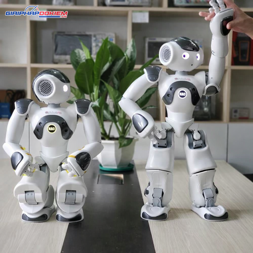 Robot giáo dục STEM Softbank Robotic Nao Power V6 Education Pack 19 Robot giáo dục STEM Softbank Robotic Nao Power V6 Education Pack