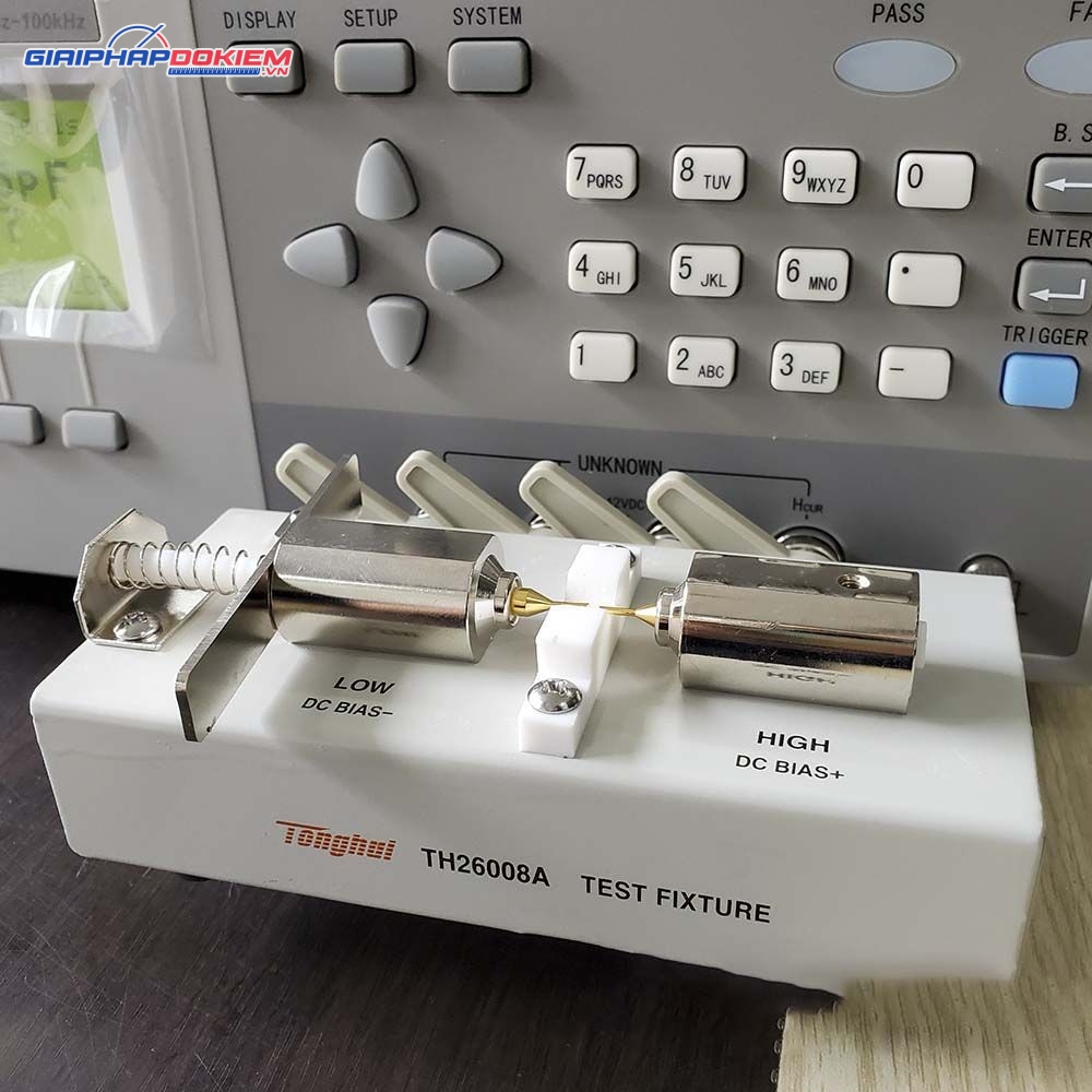 Thiết bị đo LCR TongHui TH2817A 100kHz 6 Thiết bị đo LCR TongHui TH2817A 100kHz