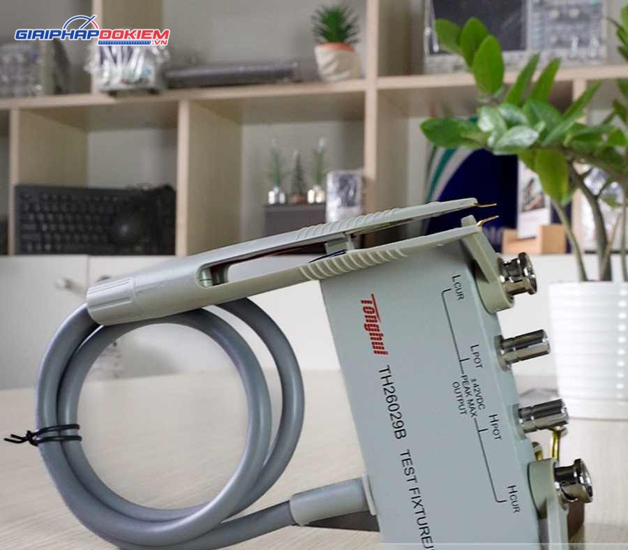 Que đo LCR dạng nhíp TongHui TH26029B 6 que do lcr dang nhip tonghui th26029b tonghui th26029b r258
