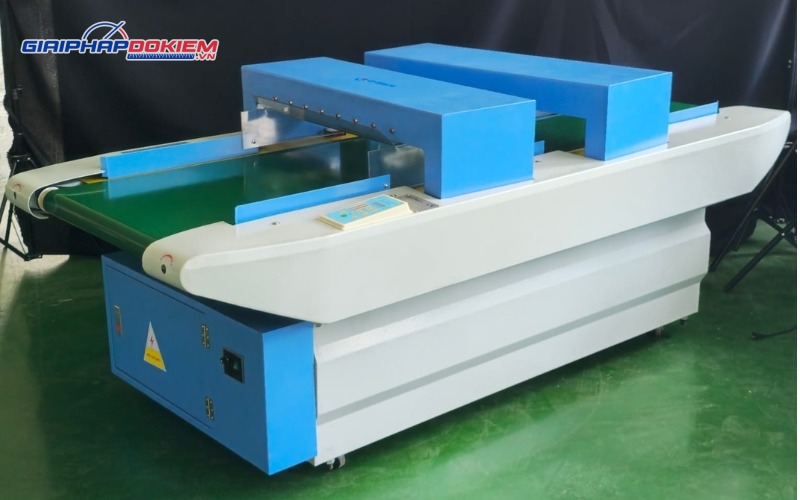 Máy dò kim hai đầu dò ngành may mặc CQ-803 4 CQ-803 thiết kế hiện đại, tuổi thọ lâu dài