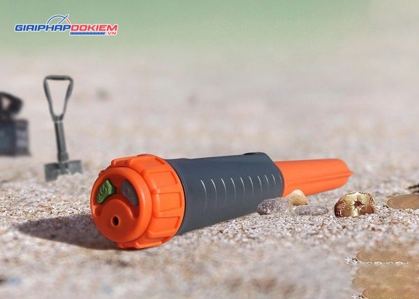Máy dò kim loại cầm tay Nokta Pointer chống nước 7 Máy dò kim loại cầm tay Nokta Pointer chống nước