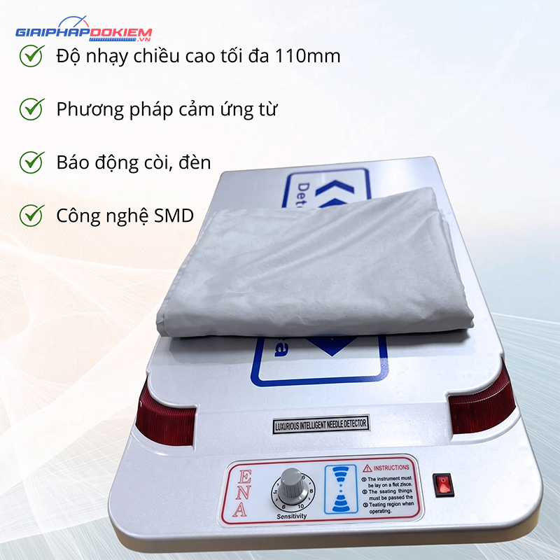 Máy dò kim loại để bàn SEND1 cho ngành thực phẩm, may mặc 10 may do kim loai de ban send1 cho nganh thuc pham may mac gemini generated image ahp6kfahp6kfahp6 dk1c