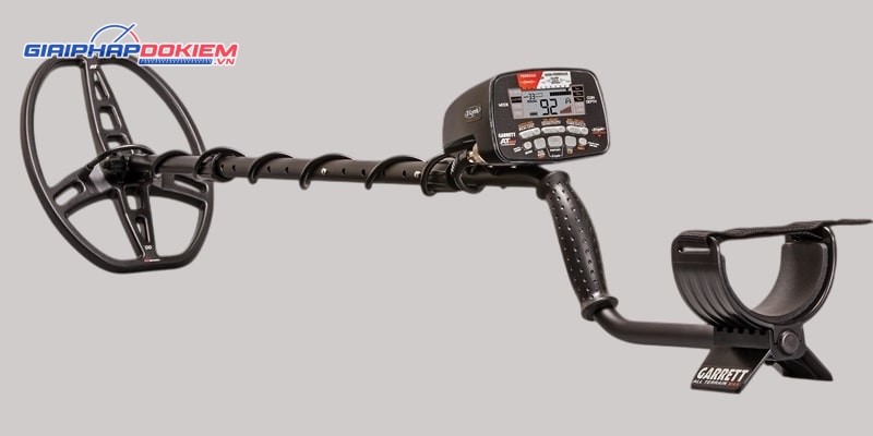 Máy dò kim loại dưới lòng đất Garrett AT Max 7 Garrett AT Max sử dụng công nghệ dò tìm hiện đại, chính xác