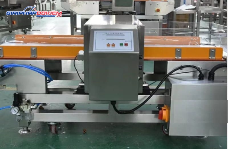 Máy dò kim loại trong thực phẩm CQ809 công suất 120W 7 may do kim loai trong thuc pham cq809 cong suat 120w may do kim loai trong thuc pham cq809 1 qtan