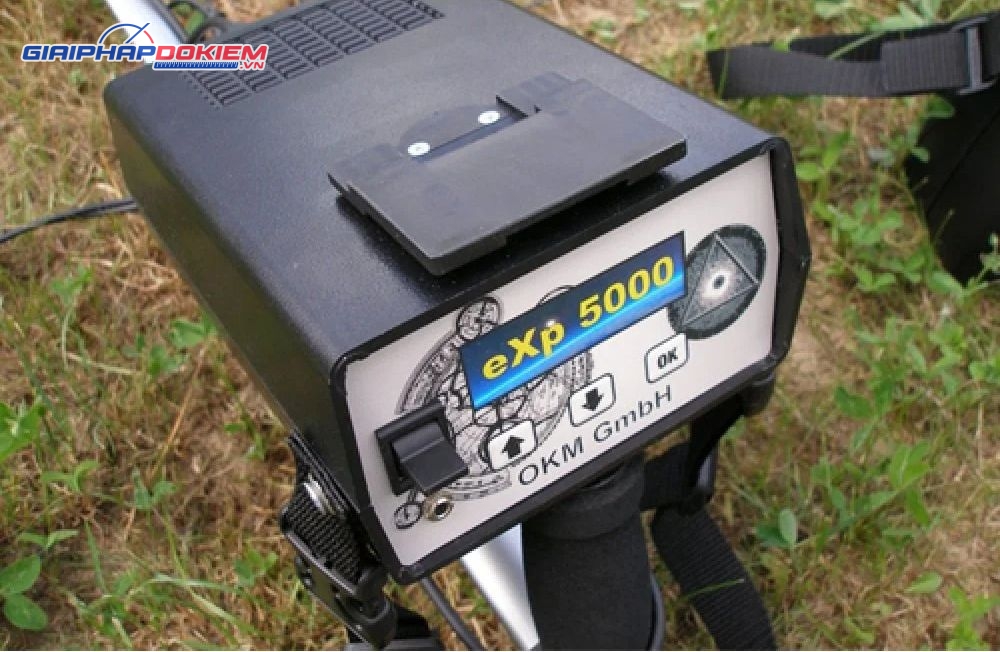 Máy thăm dò khảo cổ học OKM EXP5000 4 Máy thăm dò khảo cổ học OKM EXP5000