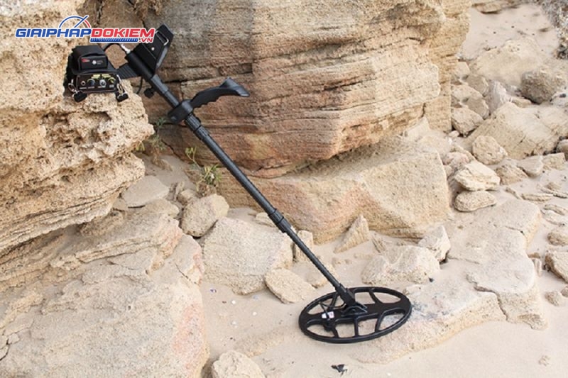 Máy dò kim loại tìm vàng Golden Sense tần số 17,5 KHz 7 Máy dò kim loại tìm vàng Golden Sense tần số 17,5 KHz